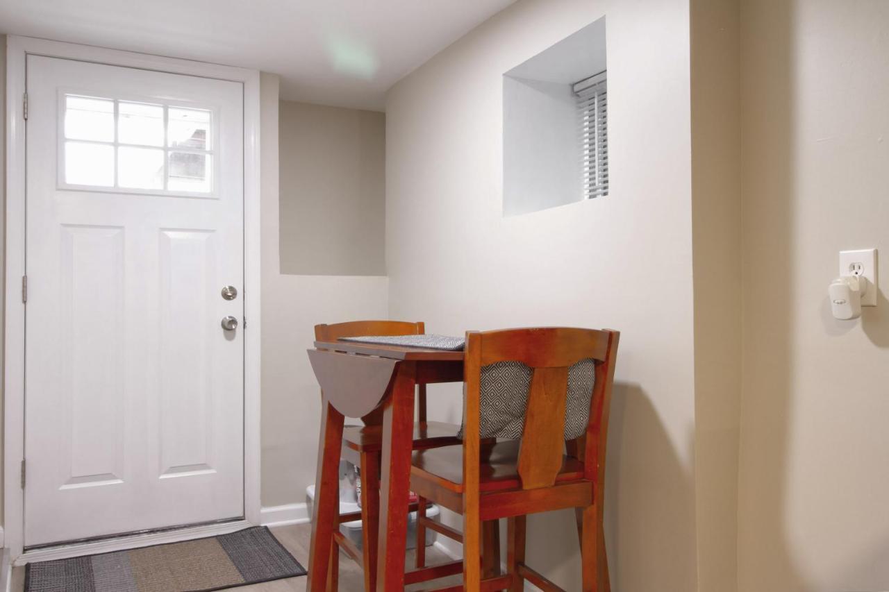 The Gray House By Gallaudet 4 Bedroom 3 Ba *